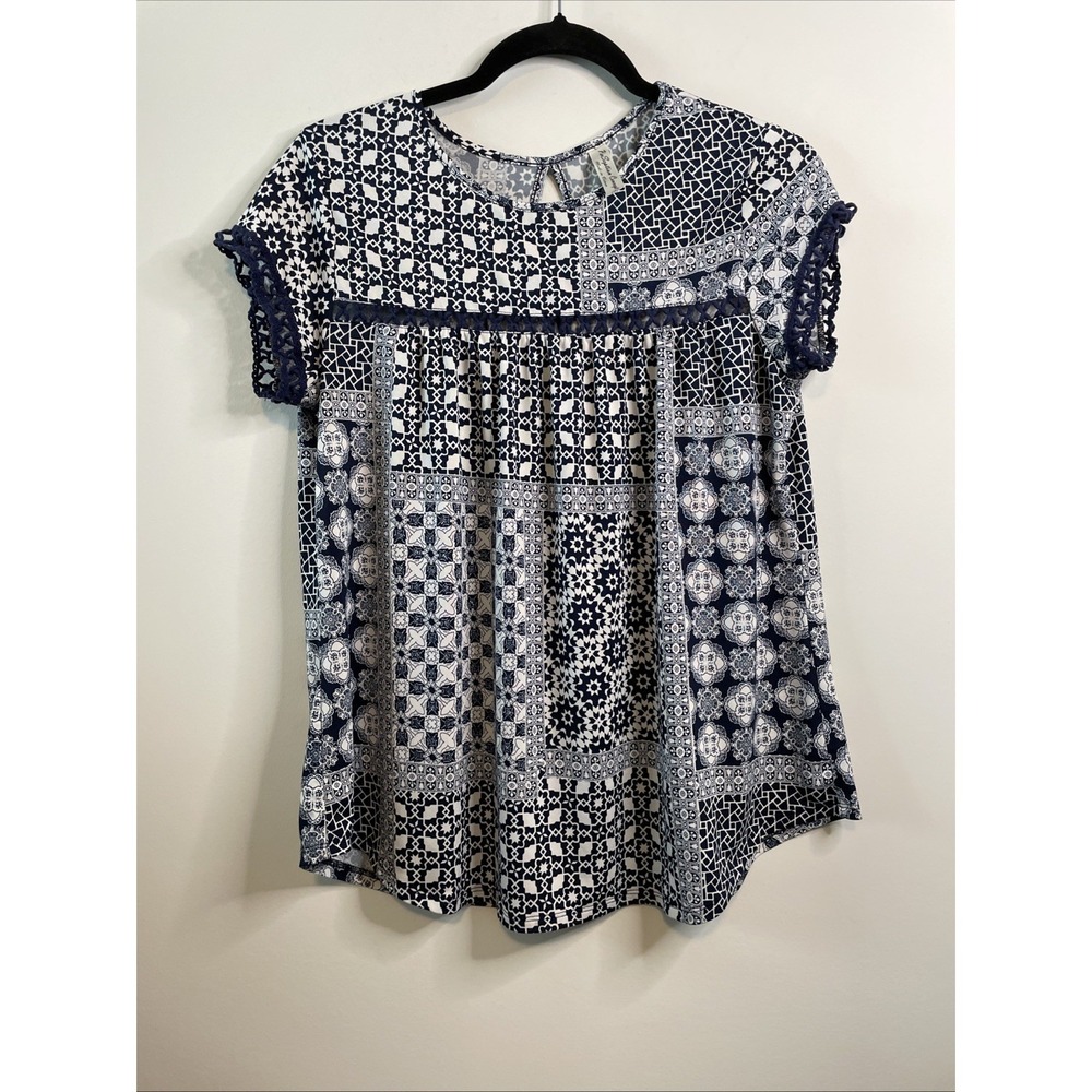 Perseption Concept Small‎ Blue White Boho Peasant Top Keyhole Crochet Trim